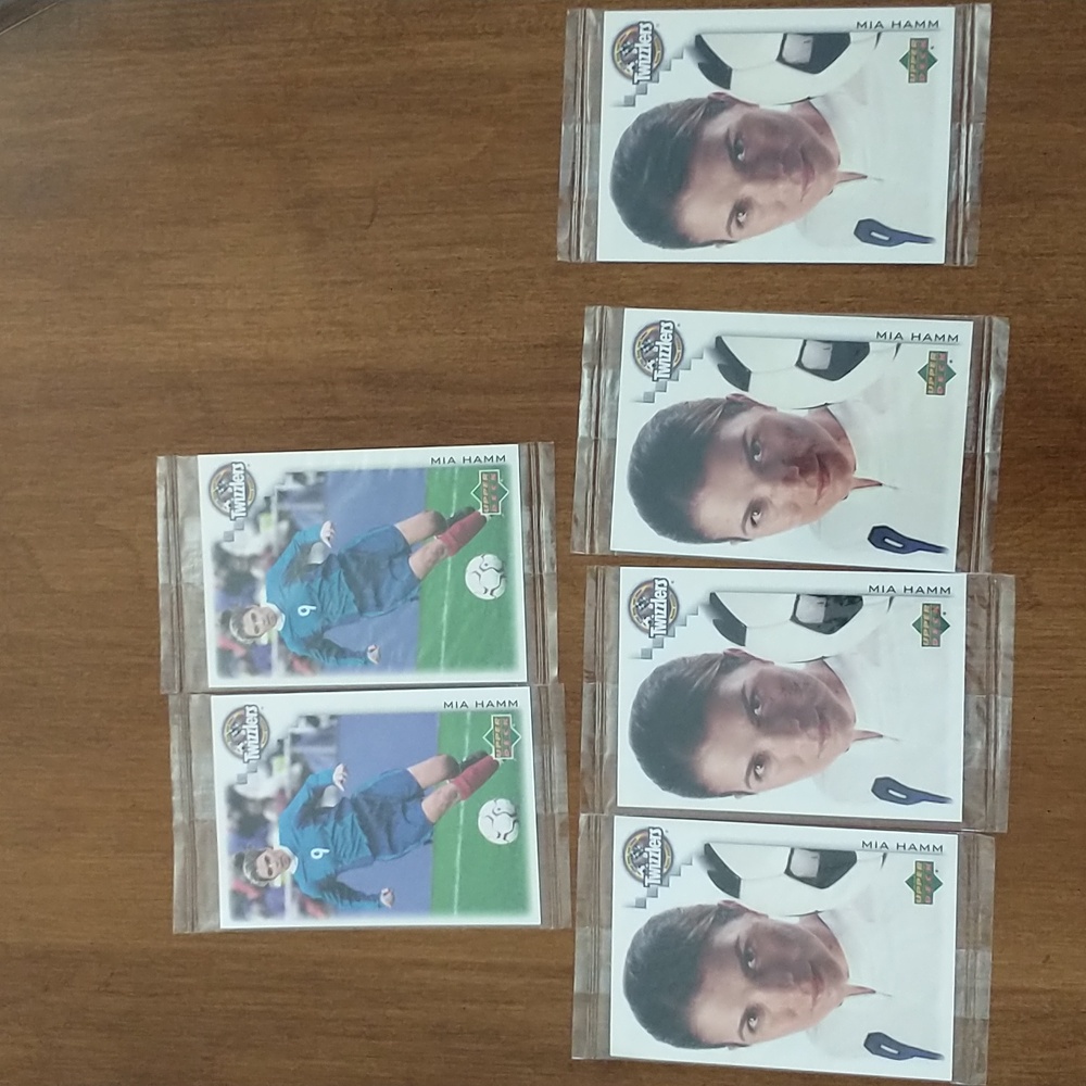 Mia Hamm Twizzlers upper deck card